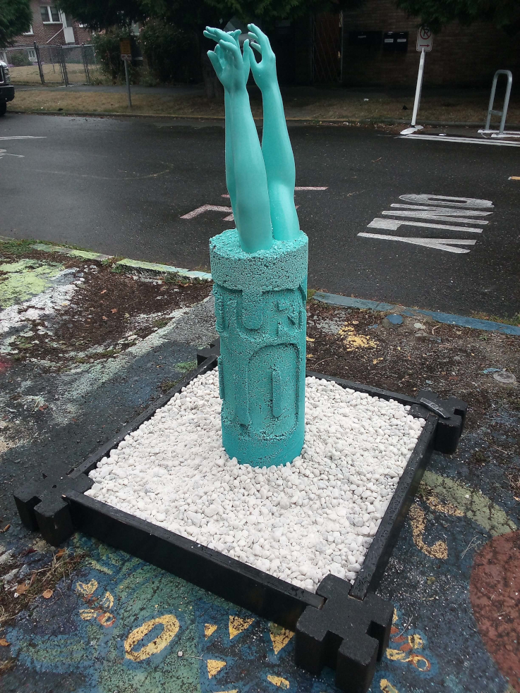 East side view of a zero milestone